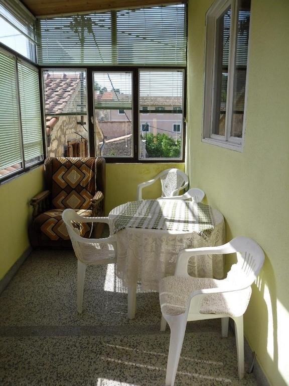 سكرادين Rooms Mara الغرفة الصورة